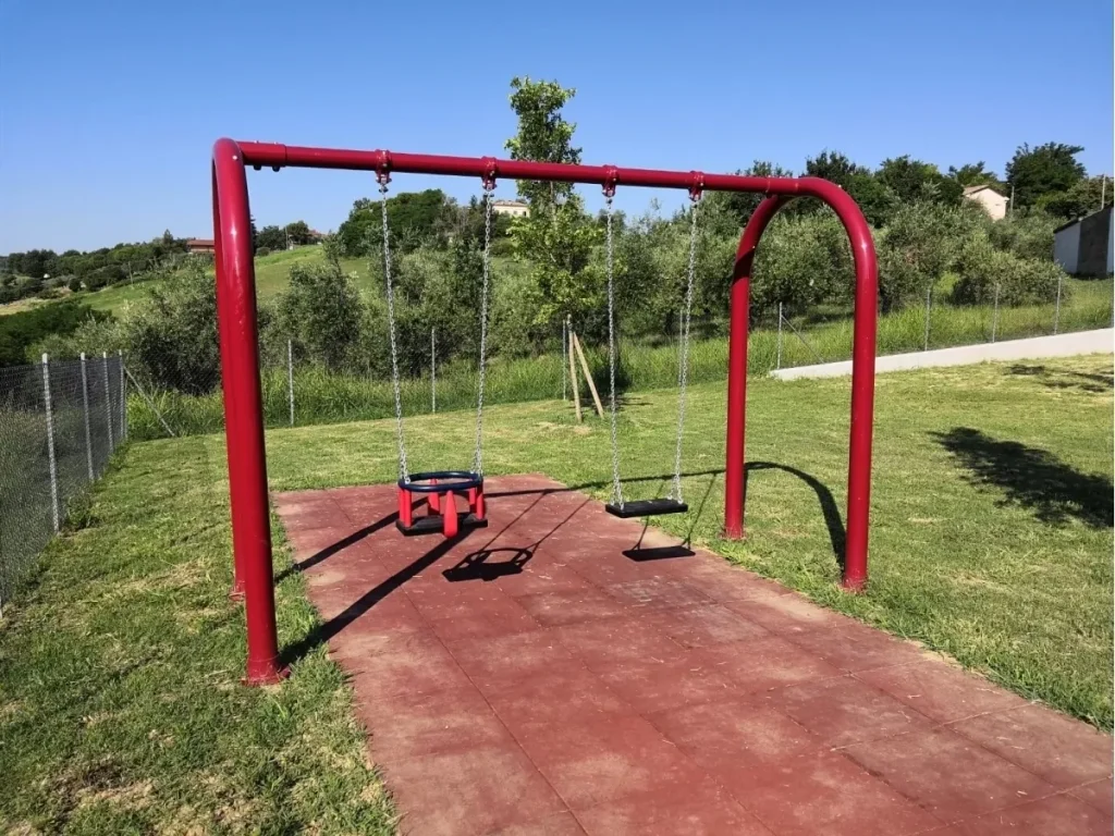 altalena doppia professionale mix in acciaio zincato f2 parco giochi