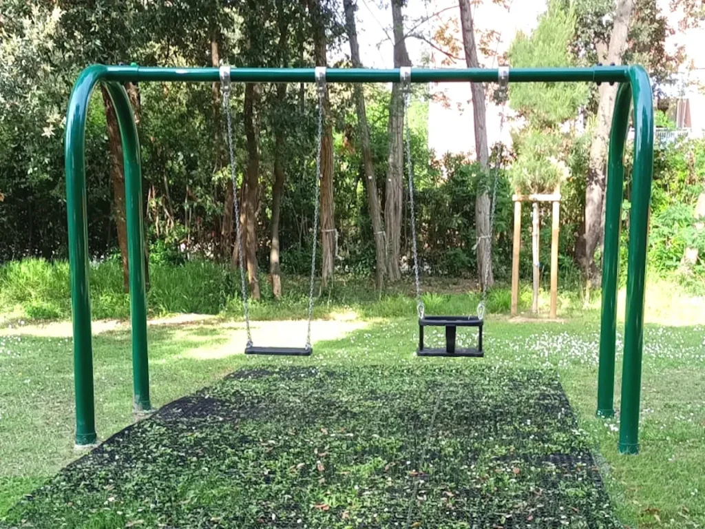 altalena doppia professionale mix in acciaio zincato f9 villaggio turistico