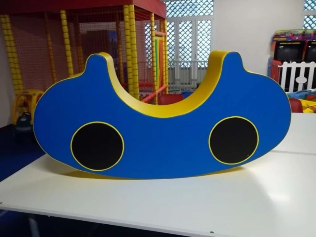 area baby dondolo coupe f2 mostra