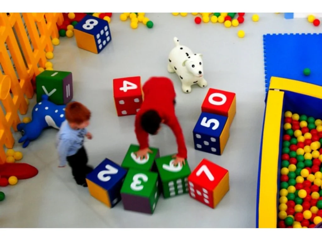 area baby set 12 grandi cubi didattici morbidi f3 area giochi indoor