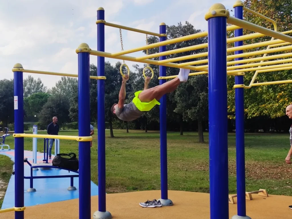 fitness-per-esterno-street-workout-park-f-type-101-f2-parco-giochi-pubblico