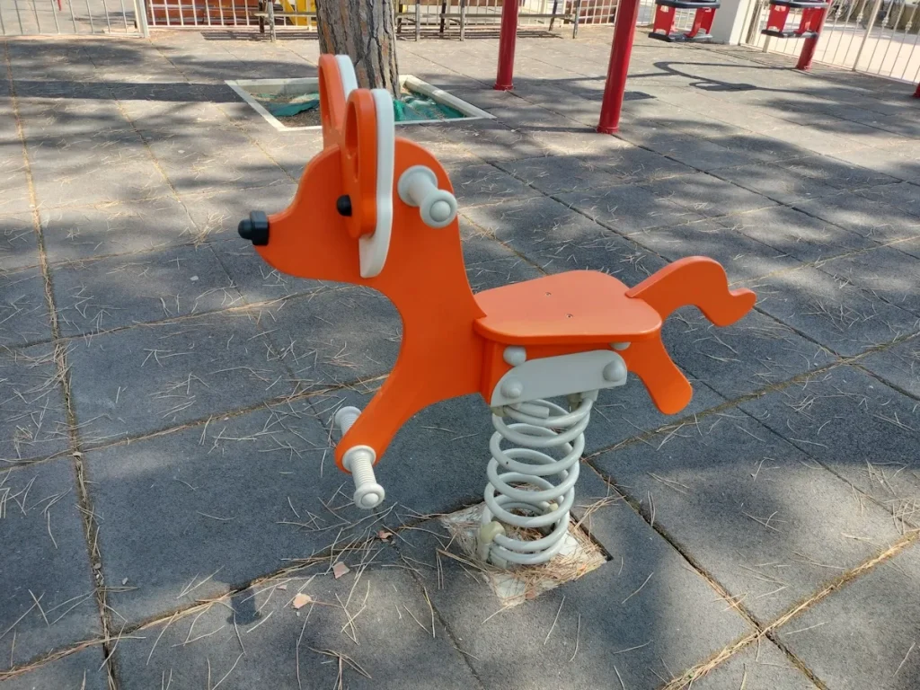 gioco a molla hdpe volpe f2 villaggio turistico
