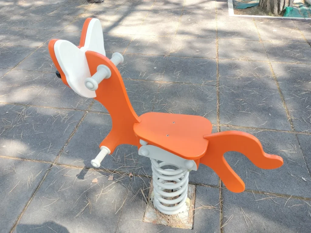 gioco a molla hdpe volpe f3 villaggio turistico