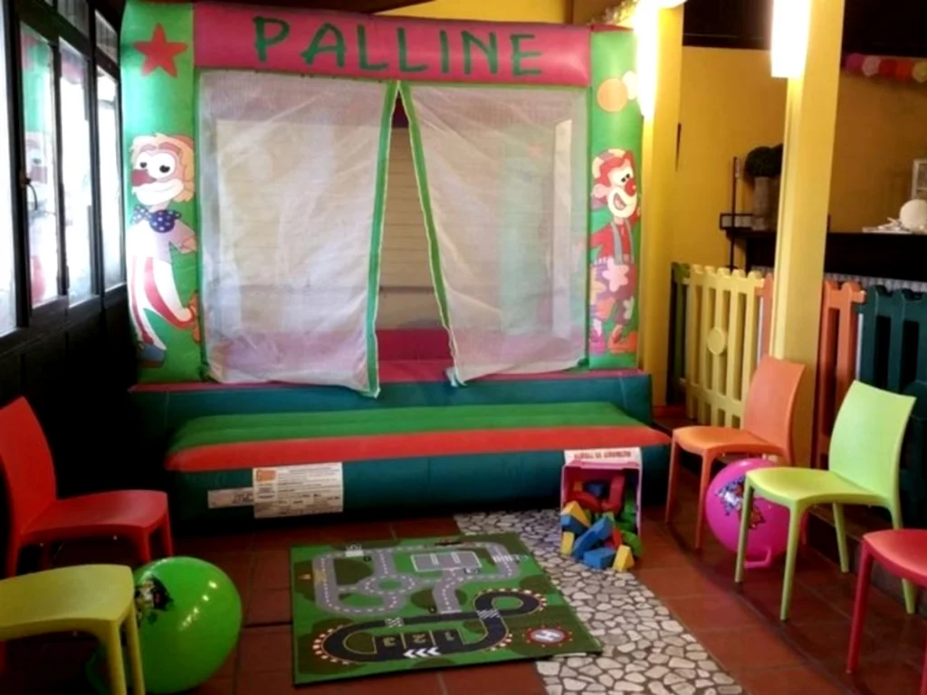 gioco gonfiabile salta salta clown ball f2 parco giochi indoor