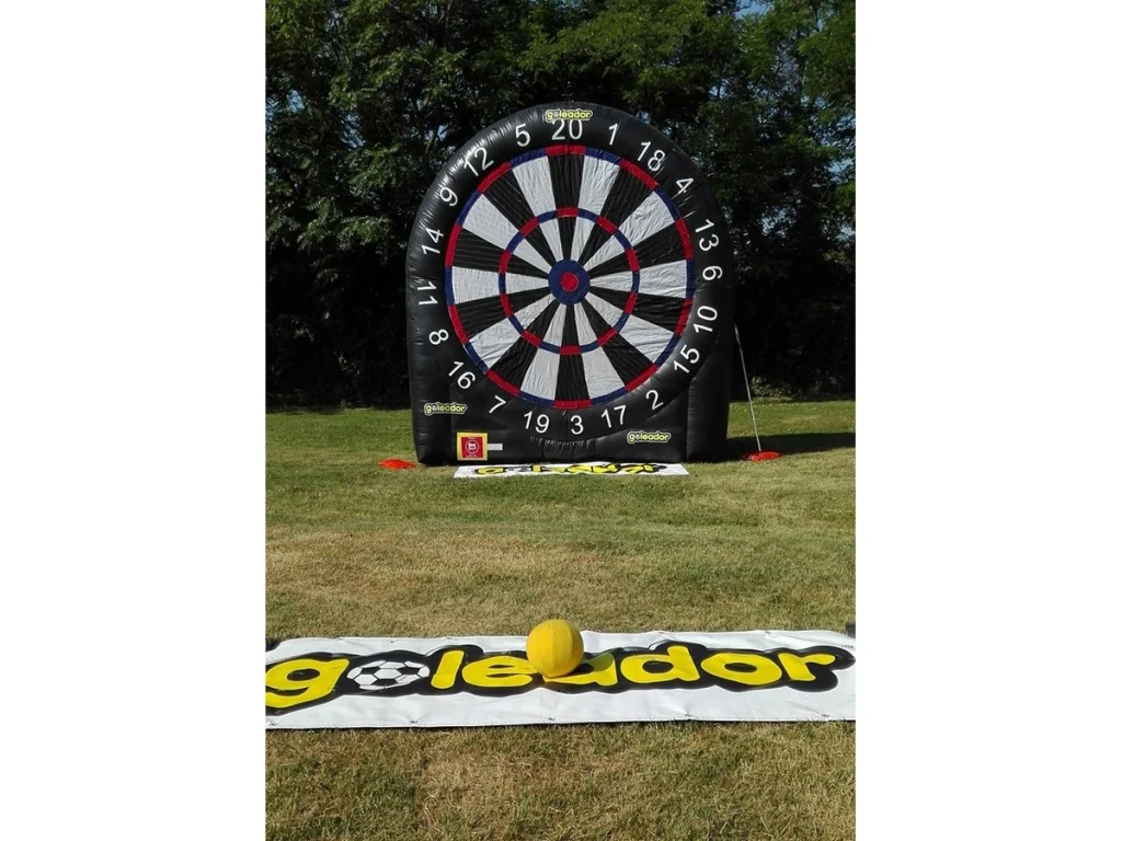 gioco gonfiabile sportivo football darts f4 campeggio