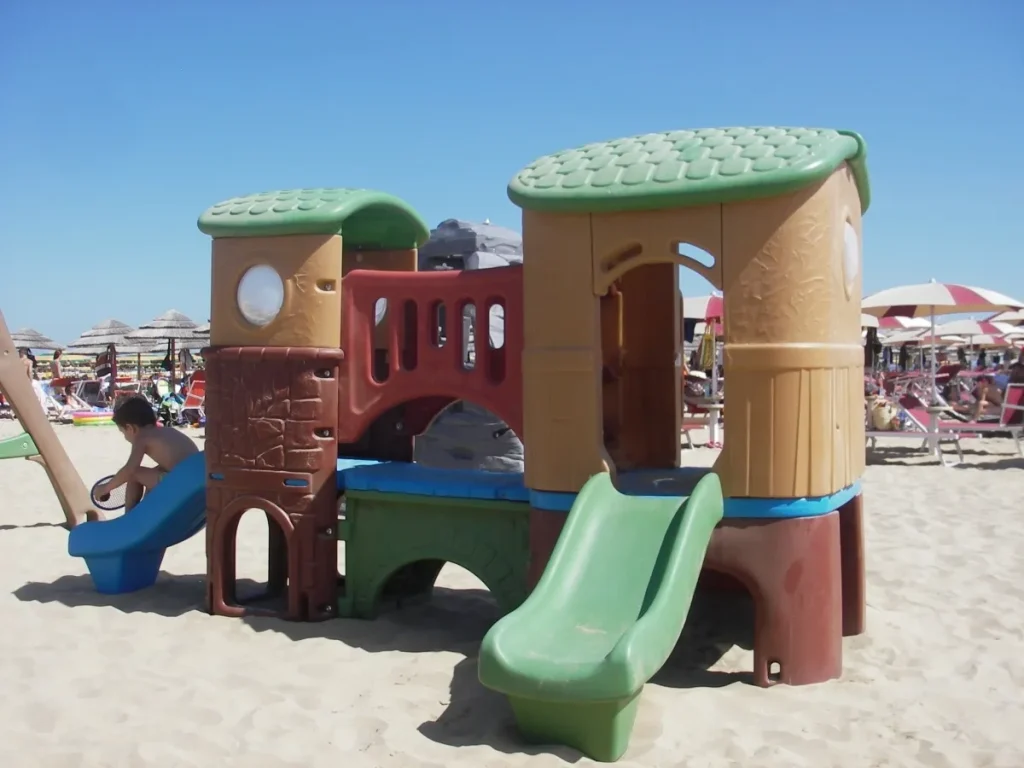 gioco per giardino altalena e scivolo fortino avventura colori naturali f6 balneare