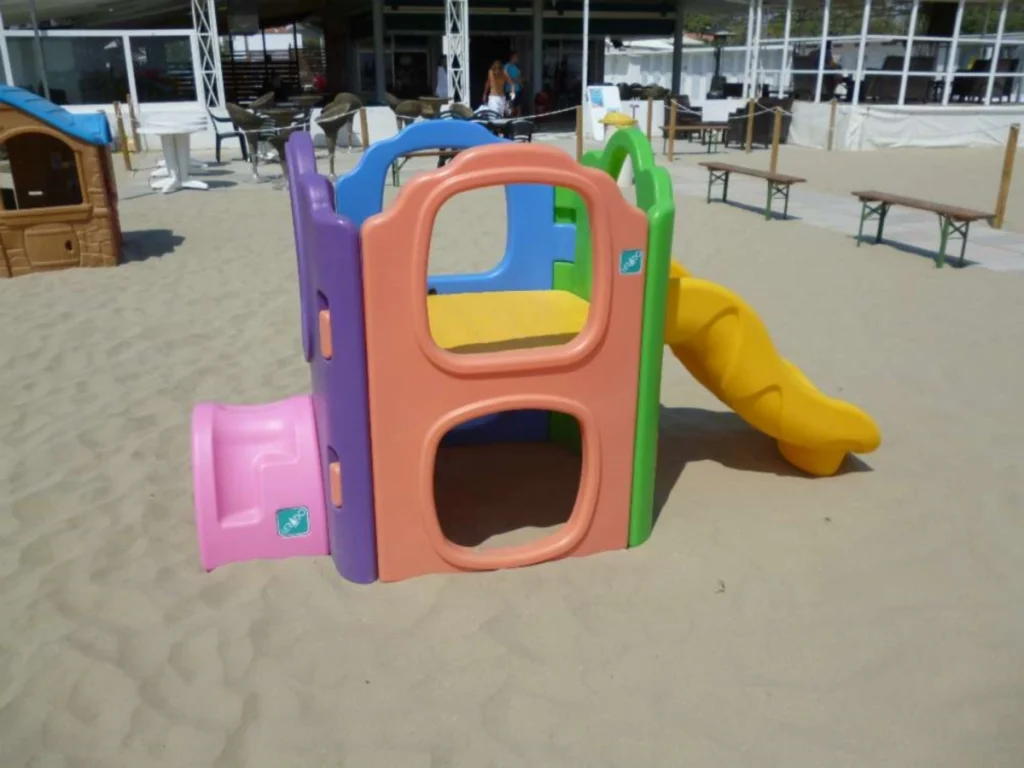 gioco per giardino altalena e scivolo town slide f2 stabilimento balneare