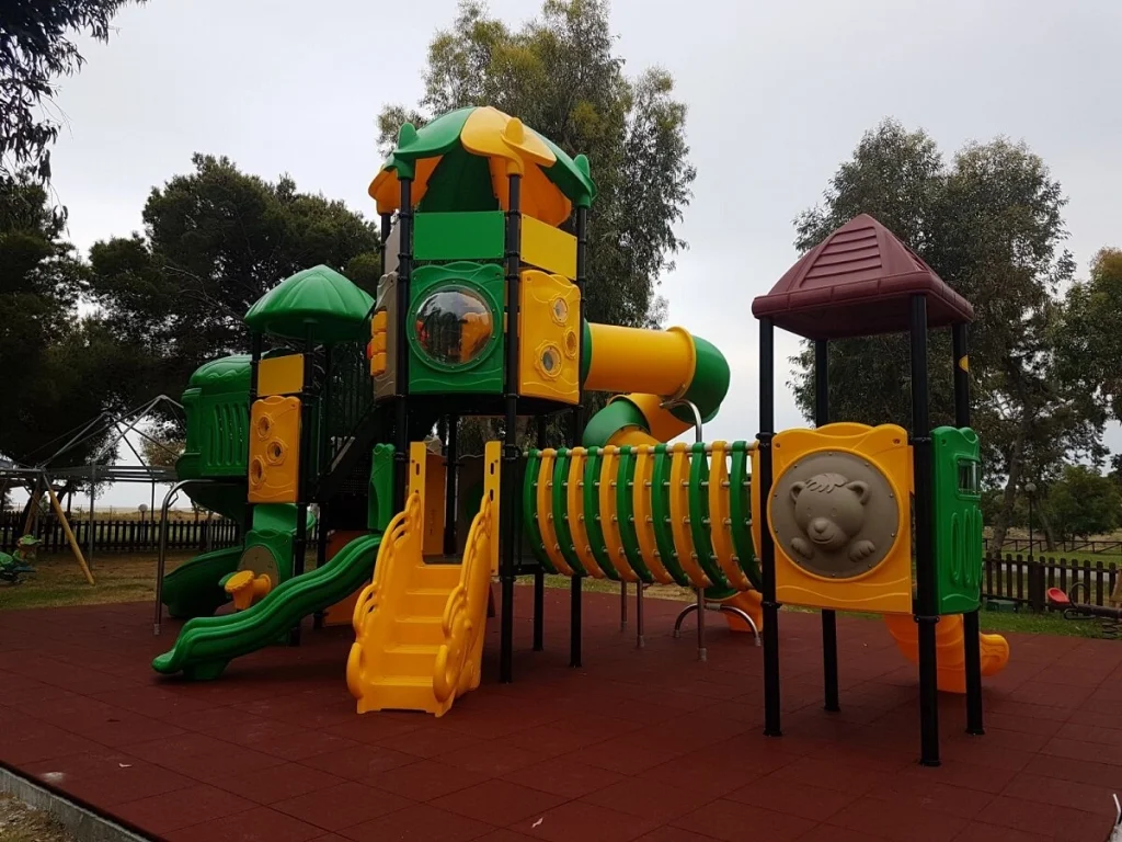 playground per esterno fantacastello maldive f1 villaggio turistico