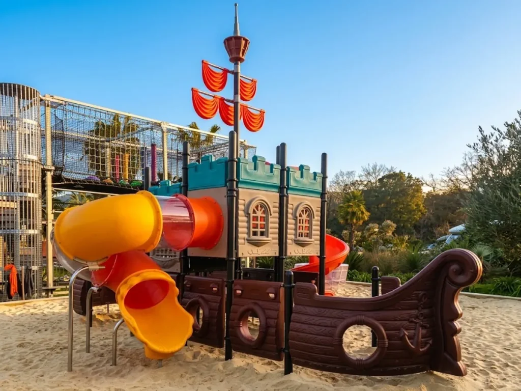 playground per esterno fantacastello pirati dei caraibi maxi f1 campeggio