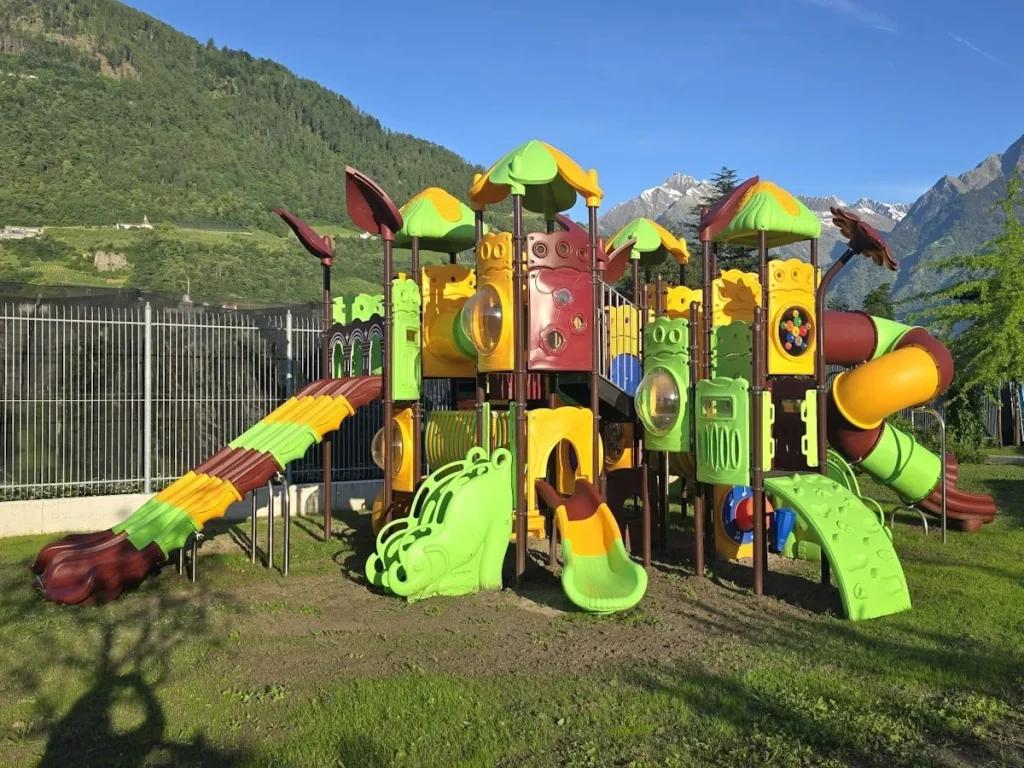 playground per esterno fantacastello samoa f6 campeggio e villaggio