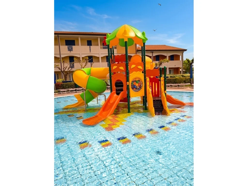 playground per esterno fantacastello tropical f1 hotel