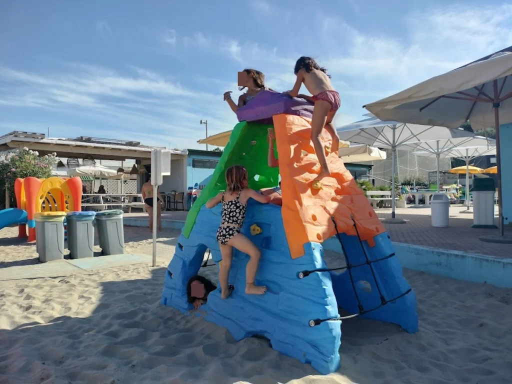 struttura di arrampicata arrampicatoio roccia f6 stabilimento balneare