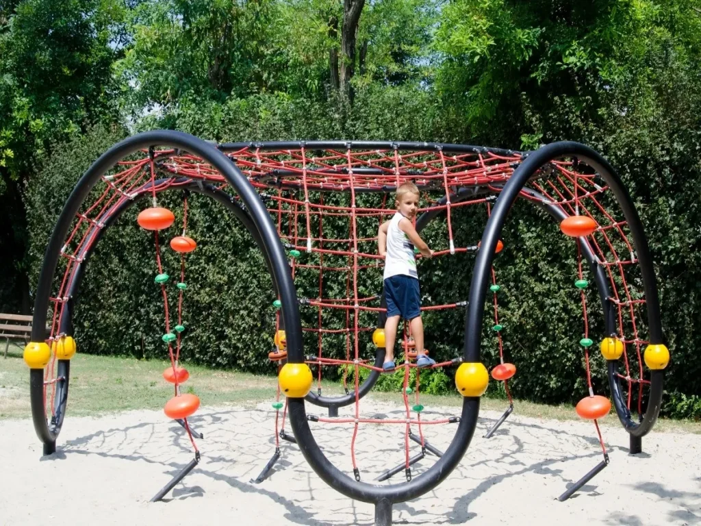 struttura di arrampicata sport and play 101 f1 parco giochi