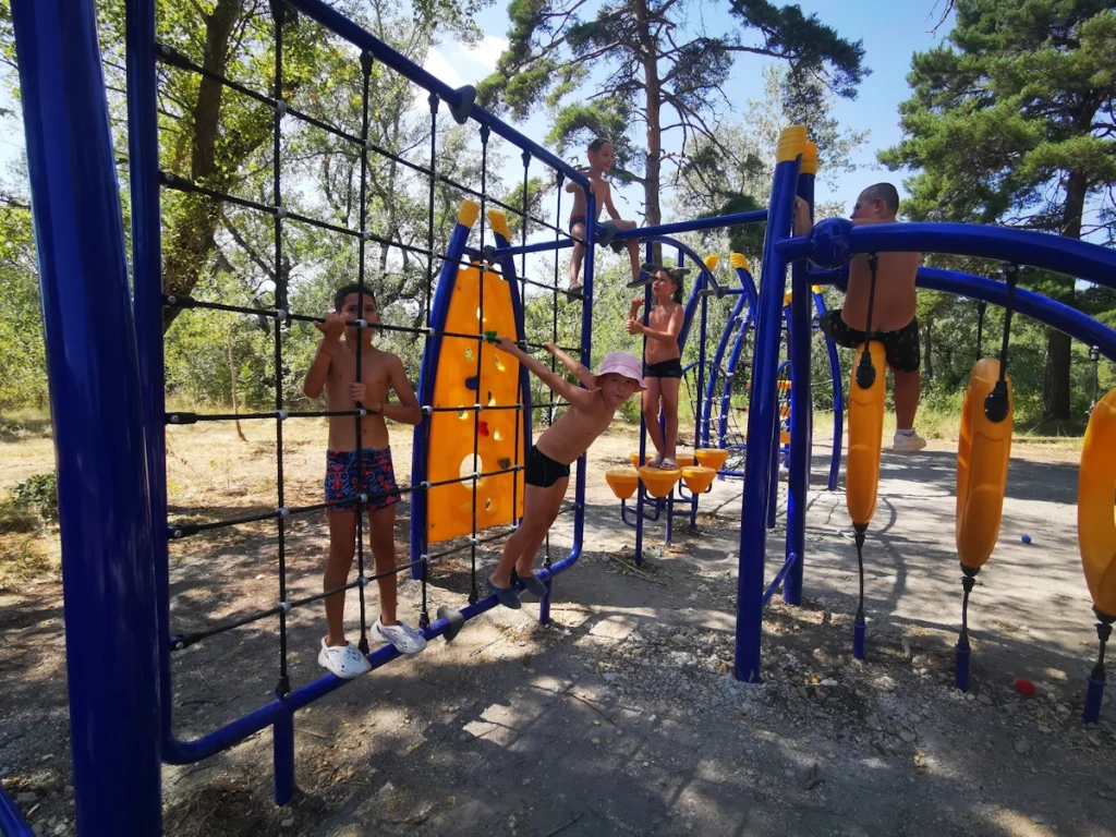 struttura di arrampicata sport and play 201 campeggio f13