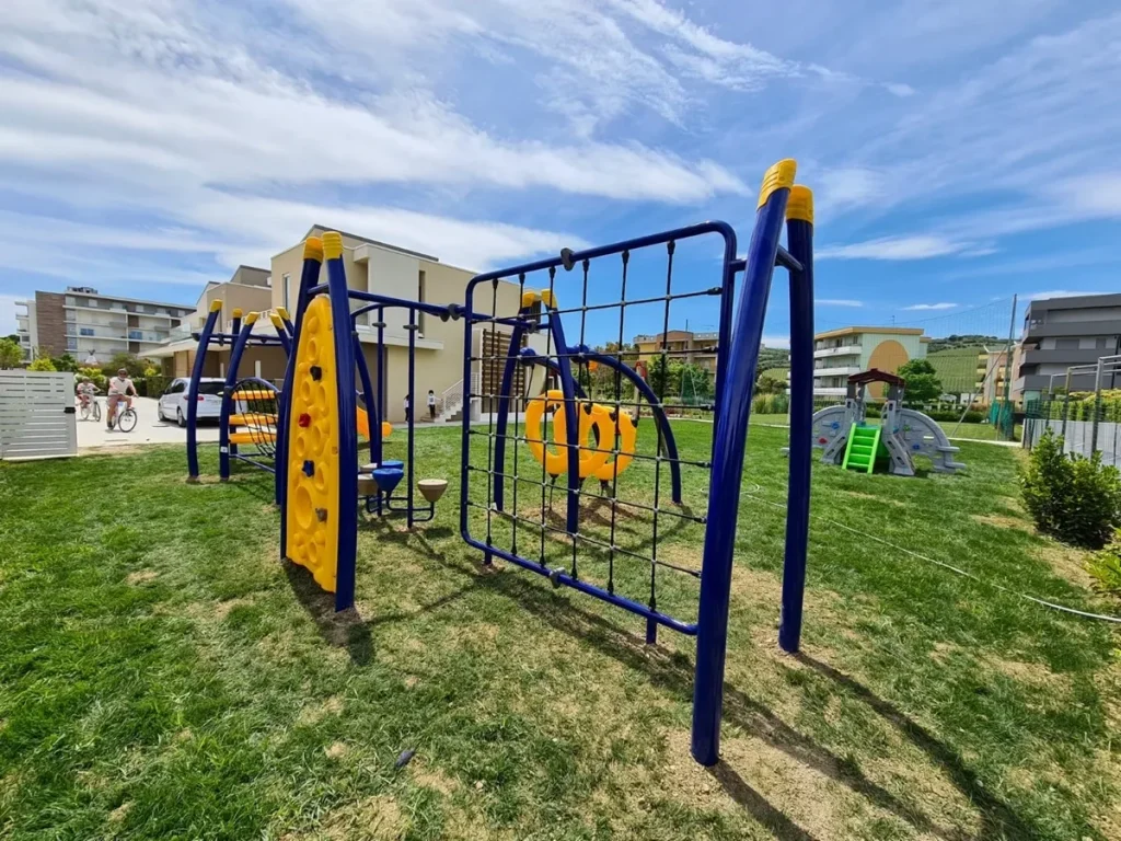struttura di arrampicata sport and play 202 f3 parco giochi