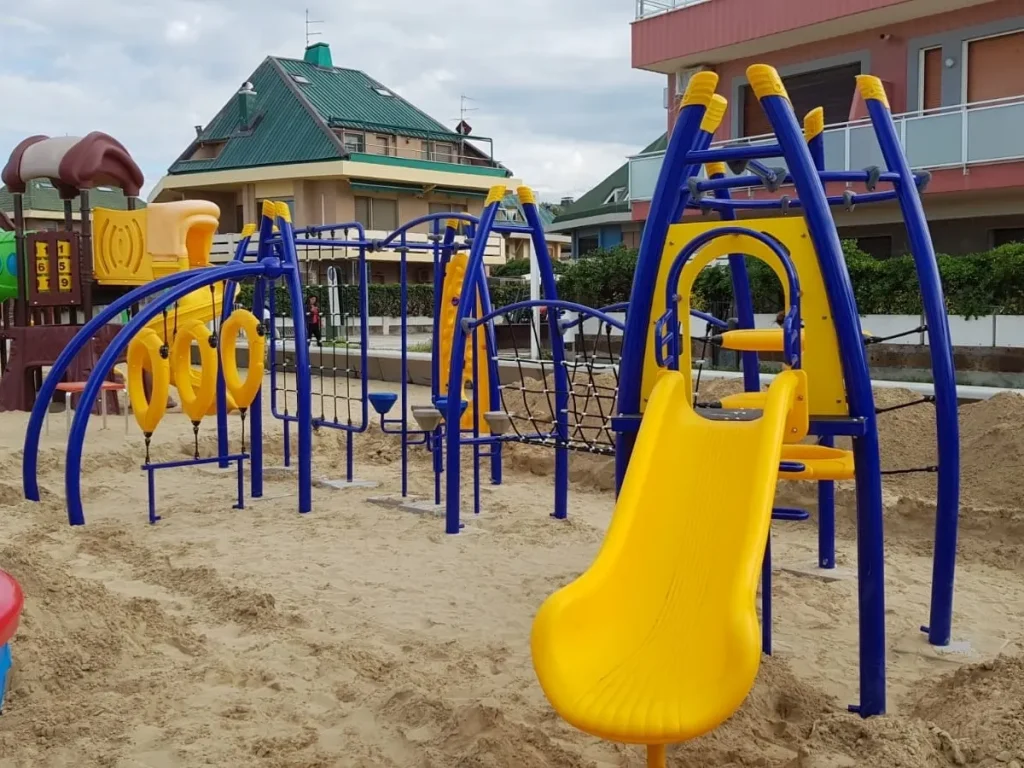 struttura di arrampicata sport and play 202 f5 stabilimento balneare