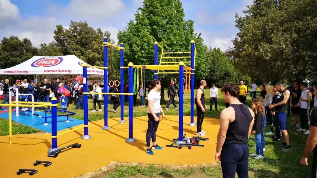 realizzazione parco pubblico e scuola ravenna f3 attrezzi fitness calisthenic street workout