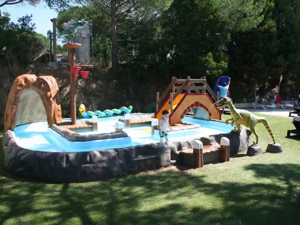 water play kiddie pool 02 f2 villaggio turistico