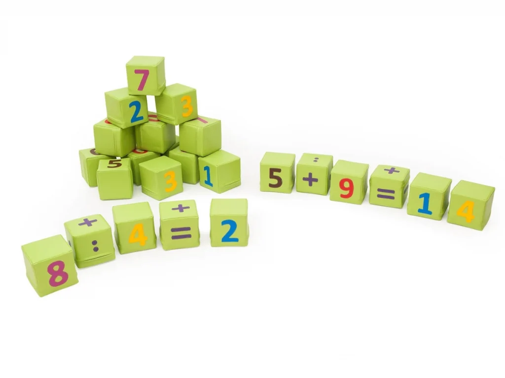 area baby set 24 cubi didattici morbidi f1