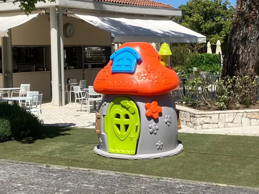 gioco per giardino casetta e cucina casetta dei puffi f2 stabilimento balneare