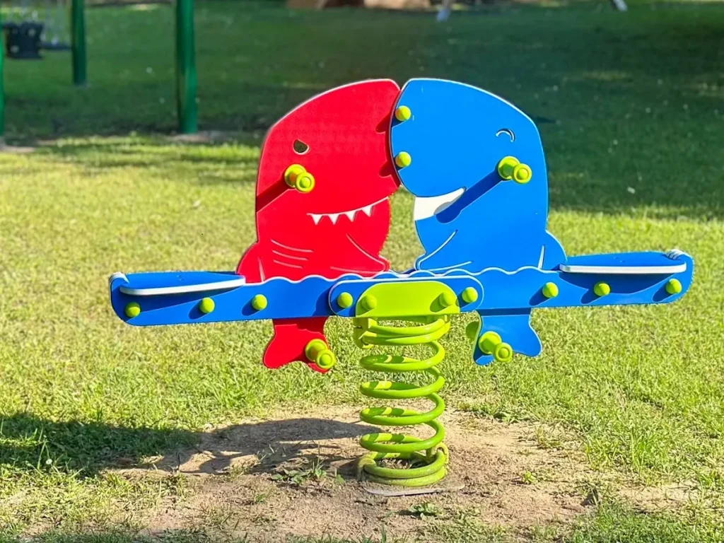 gioco a molla bilanciere a molla hdpe squalo f5 parco giochi
