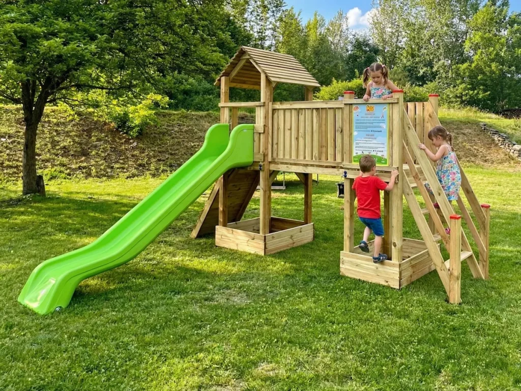 gioco in legno play tower 008p f7 agriturismo