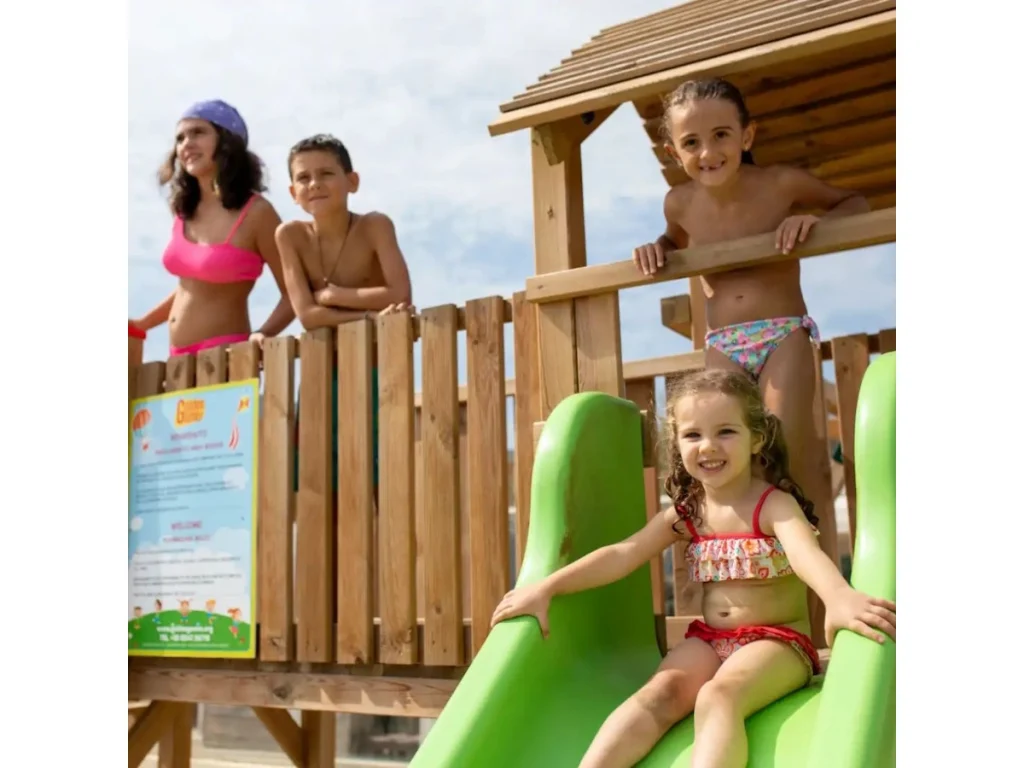 gioco in legno play tower 008p f9 agriturismo