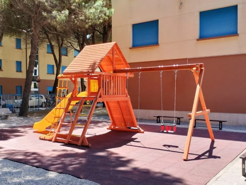 gioco in legno treehouse castle f2 hotel