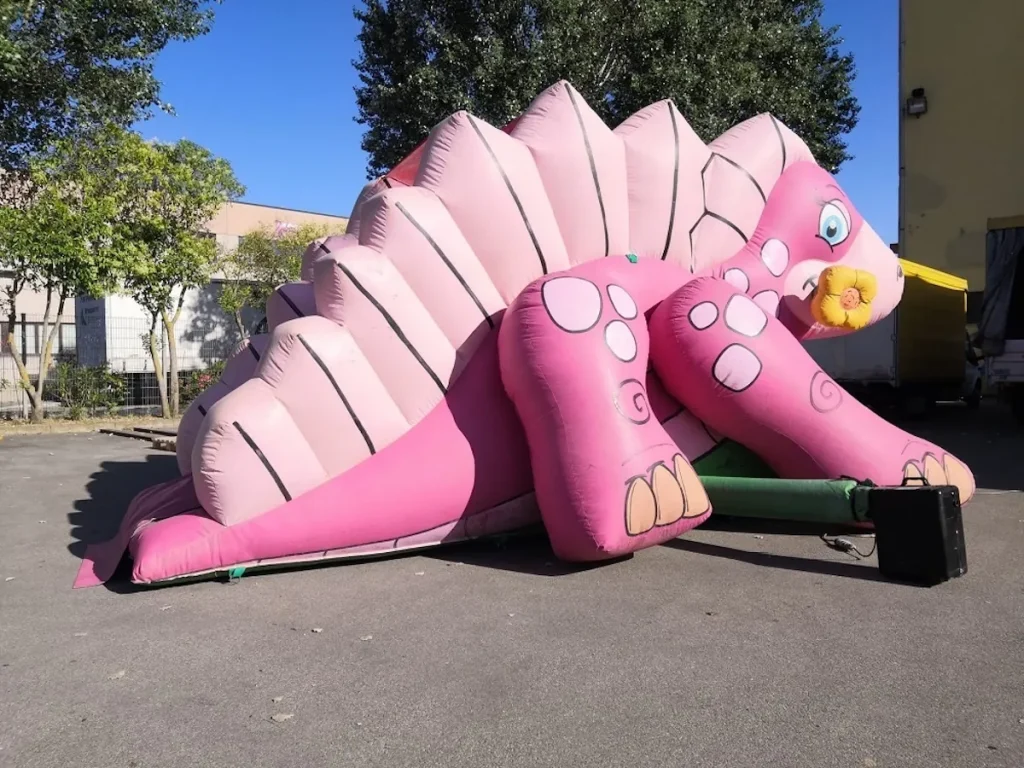usato gioco gonfiabile scivolo daisy dino ap f3 mostra