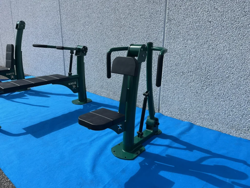 outlet pacchetto outdoor gym 4 attrezzi fine stock f2 mostra