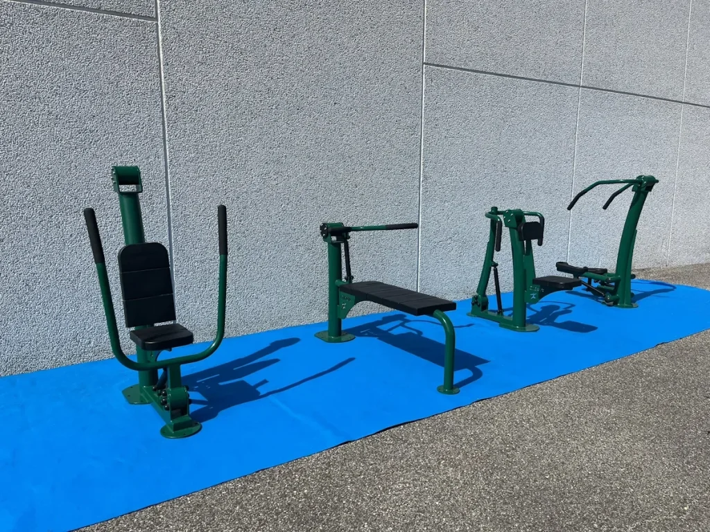outlet pacchetto outdoor gym 4 attrezzi fine stock f7 mostra
