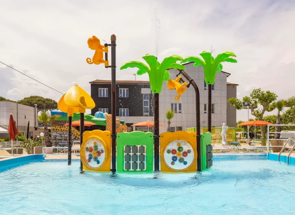 water play fantacastello baby oasi f1 villaggio turistico