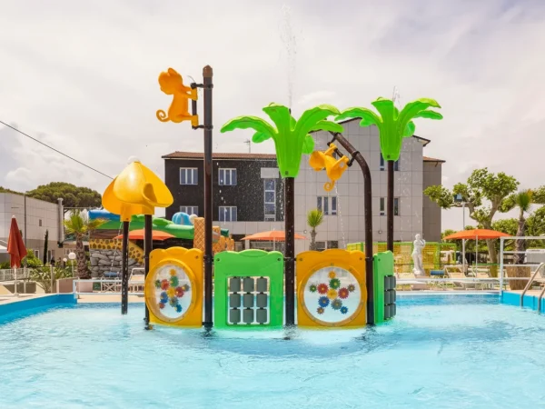 water play fantacastello baby oasi f1 villaggio turistico