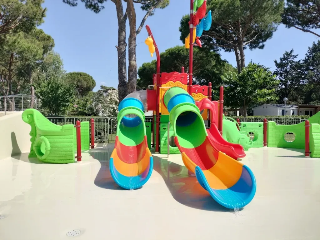 realizzazione villaggio e campeggio bibbona f3 spray park