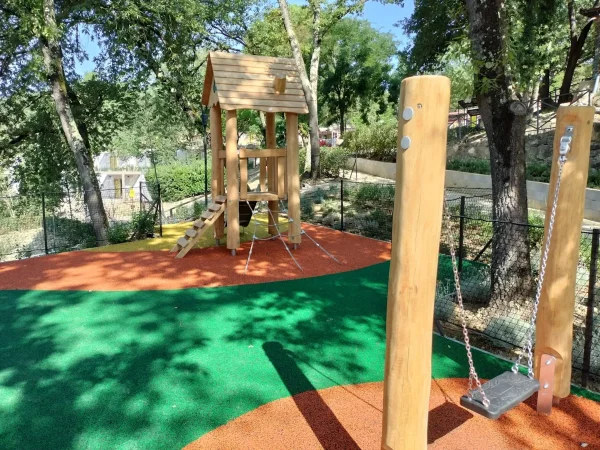realizzazione villaggio e campeggio impruneta f2 area giochi per bambini