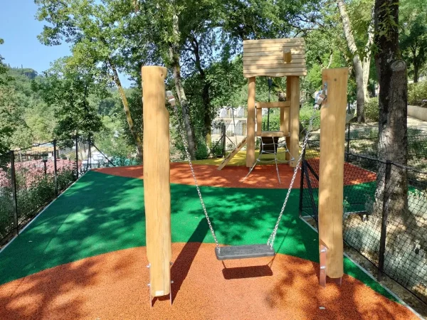 realizzazione villaggio e campeggio impruneta f3 area giochi per bambini