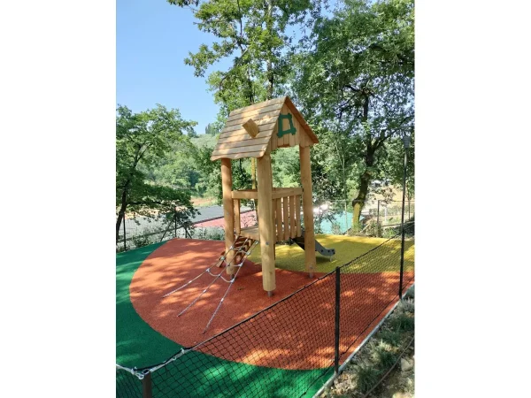 realizzazione villaggio e campeggio impruneta f4 area giochi per bambini