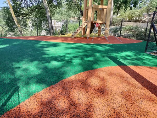 realizzazione villaggio e campeggio impruneta f8 area giochi per bambini
