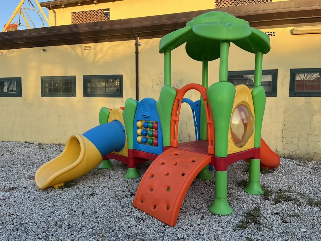 esposizione per esterno playcenter kid junior 09 f3 mostra