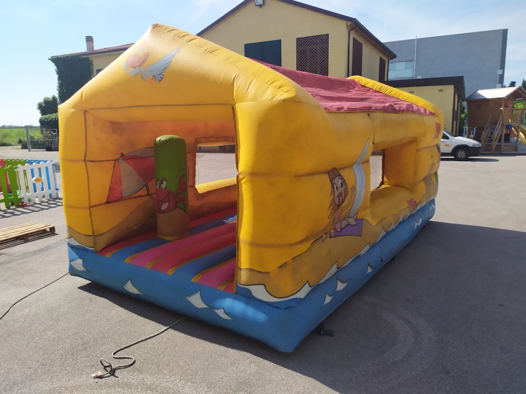 usato gioco gonfiabile multiattivita beach house rd f5 mostra
