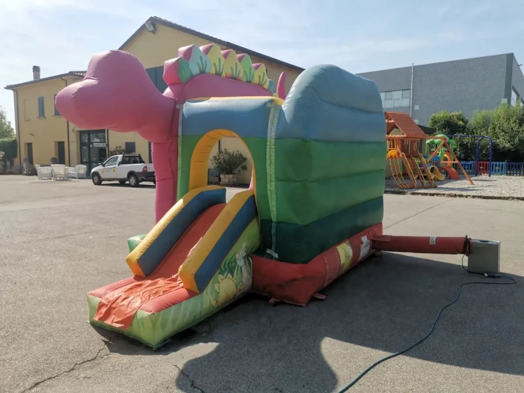 usato gioco gonfiabile multiattivita dinosaur combo lb f5 mostra