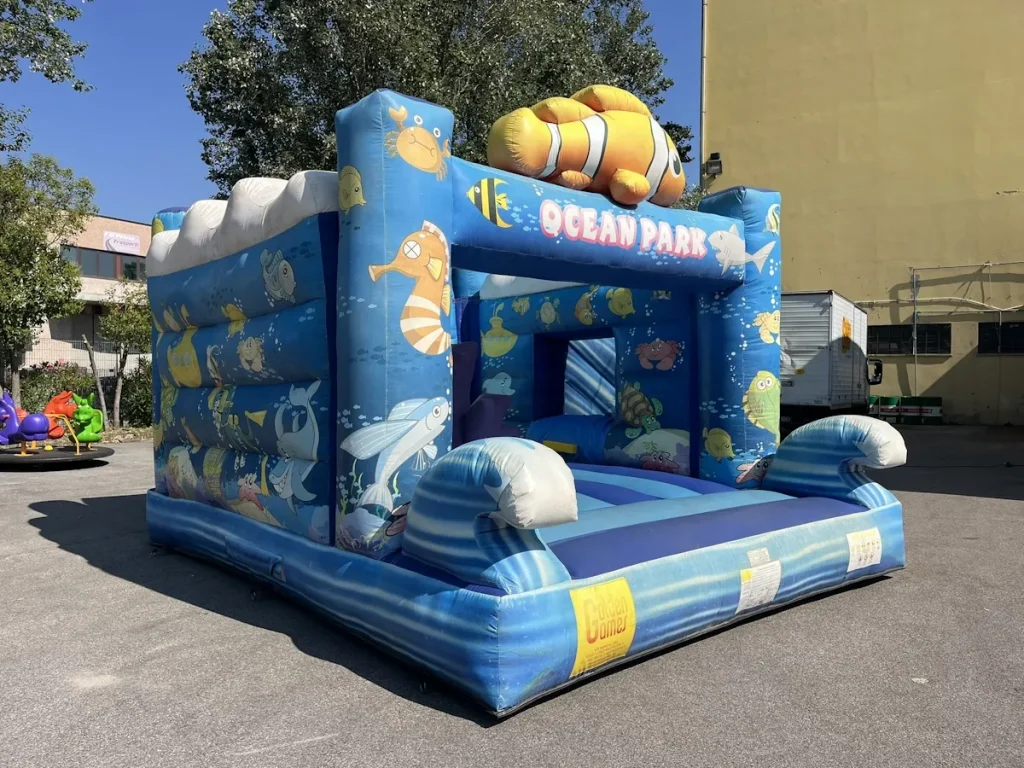 usato gioco gonfiabile salta salta ocean park f2 mostra