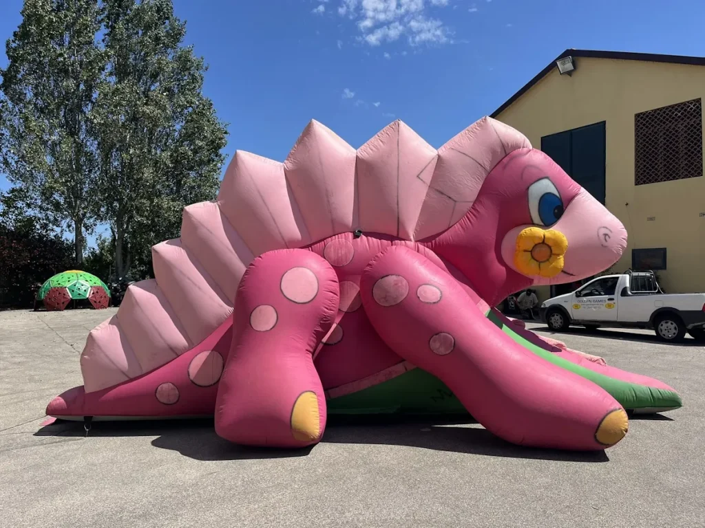 usato gioco gonfiabile scivolo daisy dino f4 mostra