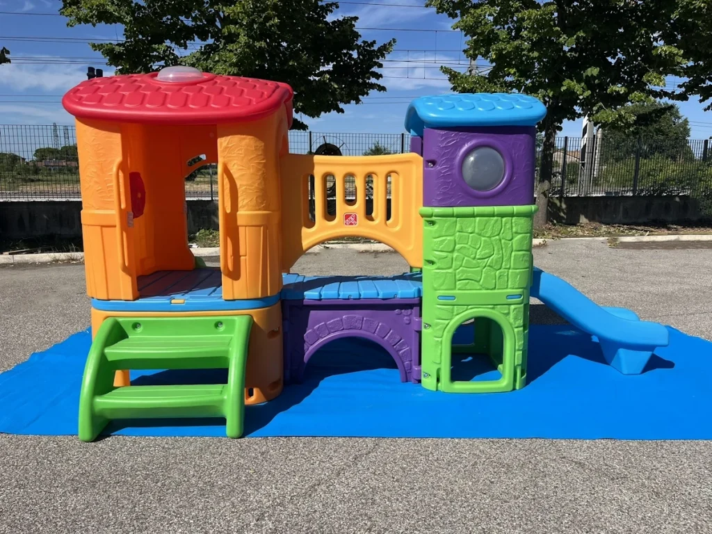 esposizione gioco per giardino altalena e scivolo fortino avventura f2 mostra