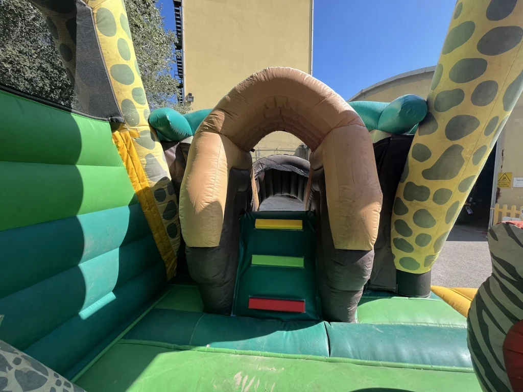 usato gioco gonfiabile multiattivita giraffe combo f6 mostra