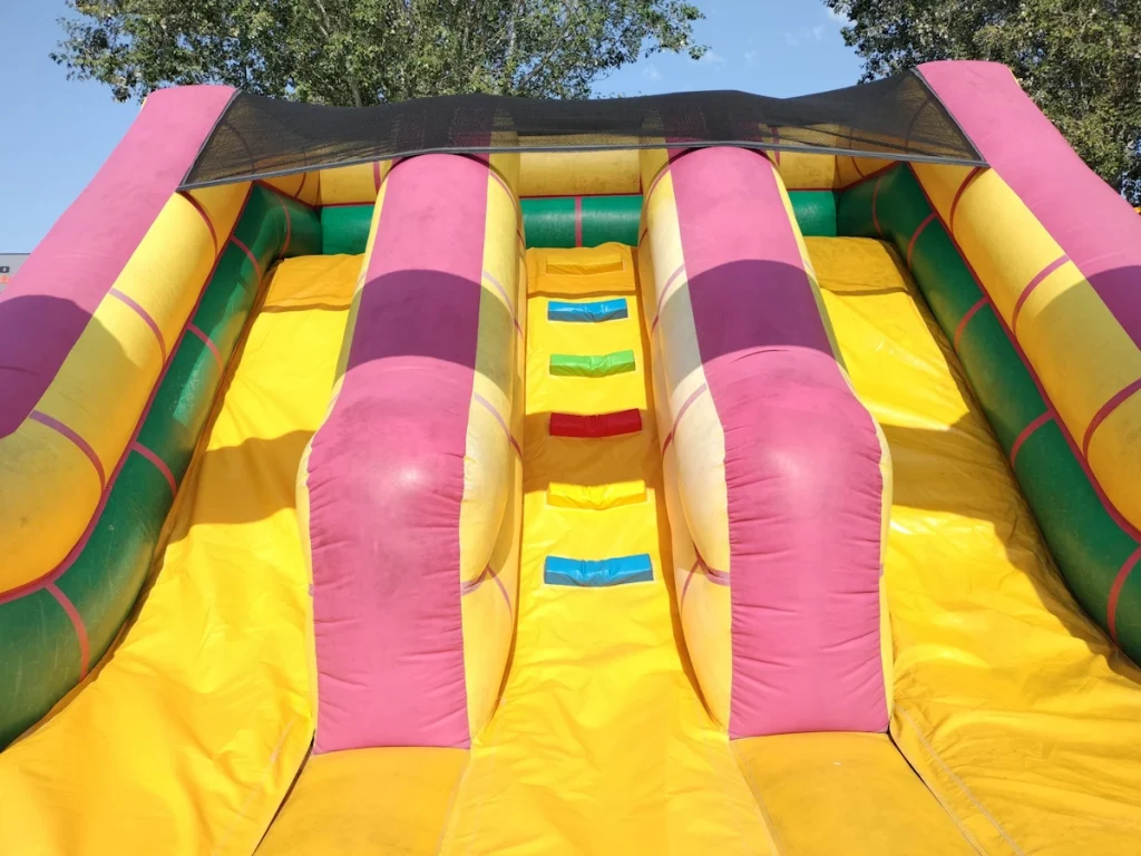 usato gioco gonfiabile scivolo baby flinstone slide f4 mostra