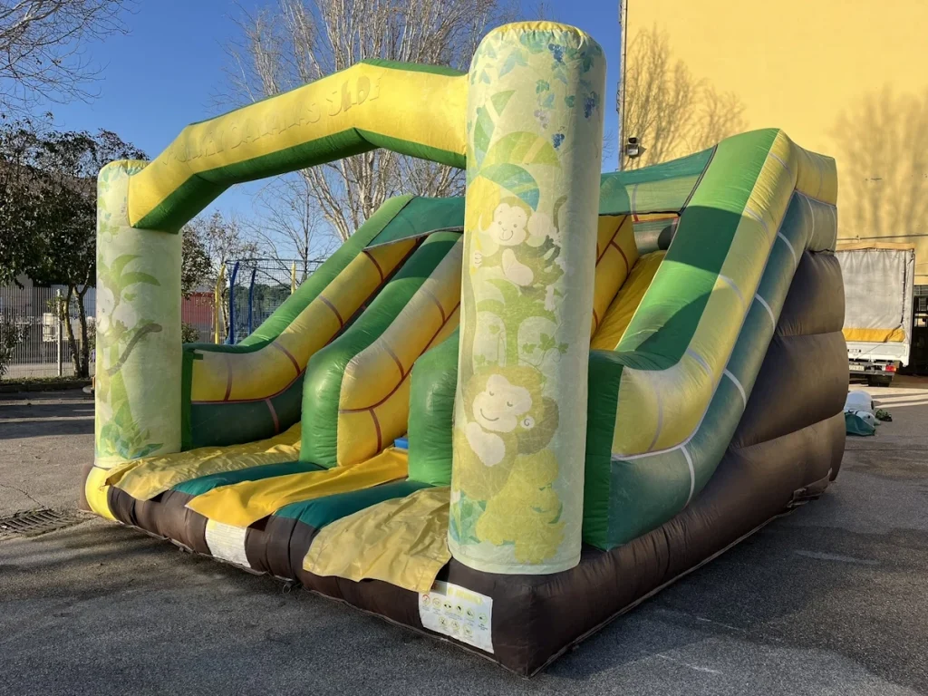usato gioco gonfiabile scivolo baby jungle slide bsm f2 mostra