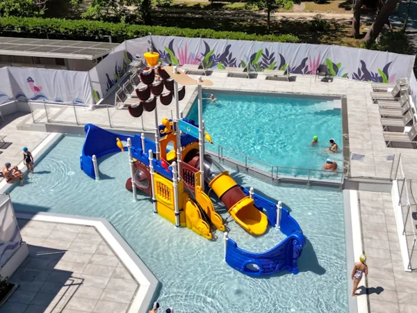 water play fantacastello blue galleon f1 hotel
