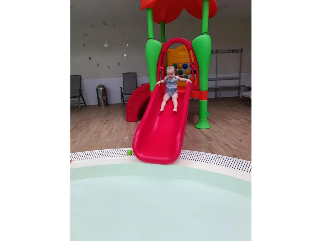 water play kid junior 50 pool f7 hotel