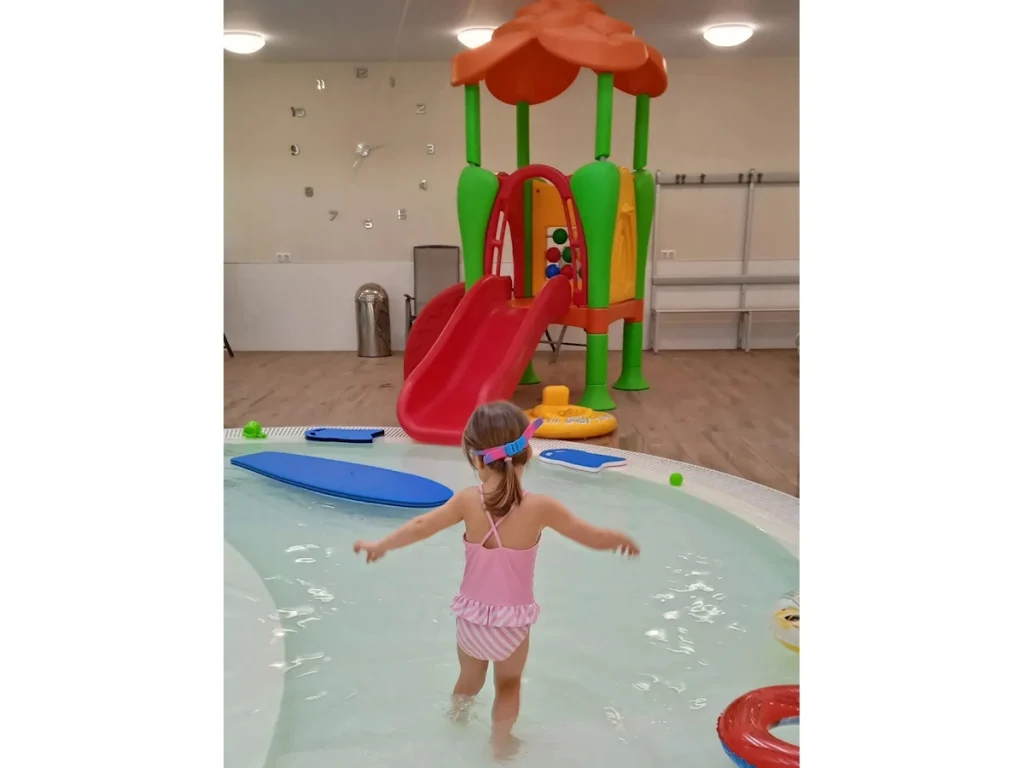 water play kid junior 50 pool f8 hotel